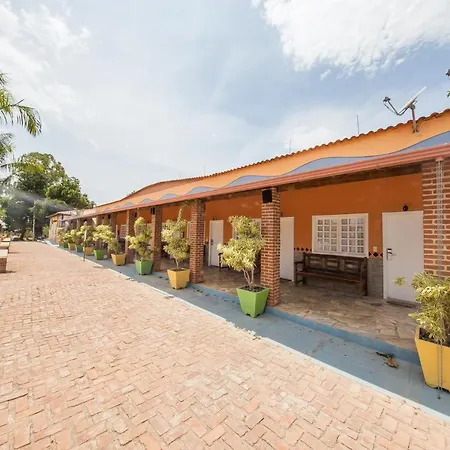 Parque Do Avestruz Eco Resort Esmeraldas Exterior photo